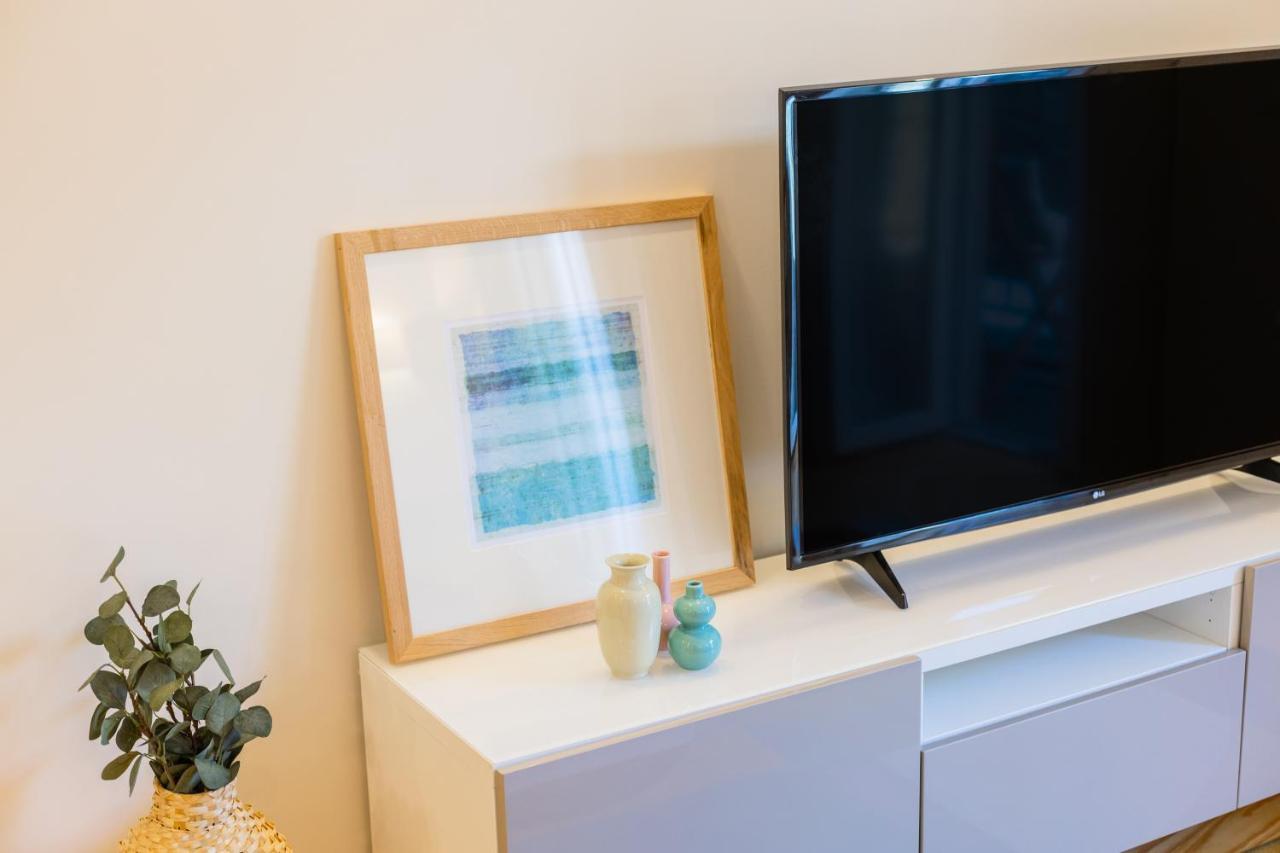 Clerigos Tower - Experience In Porto Apartment Luaran gambar