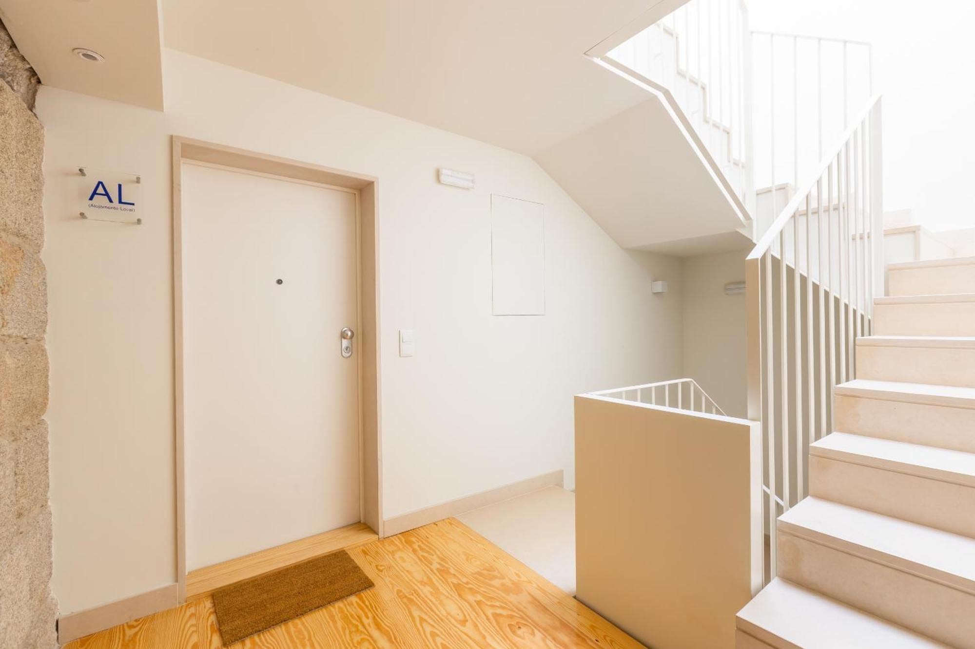 Clerigos Tower - Experience In Porto Apartment Bilik gambar